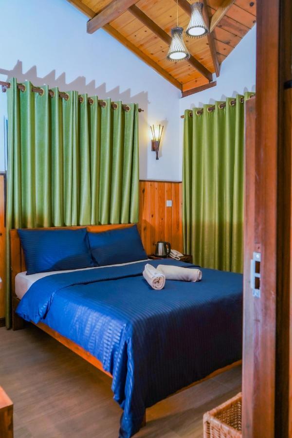 Blue Moon Residency Hotel นูวาราเอลิยา ภายนอก รูปภาพ