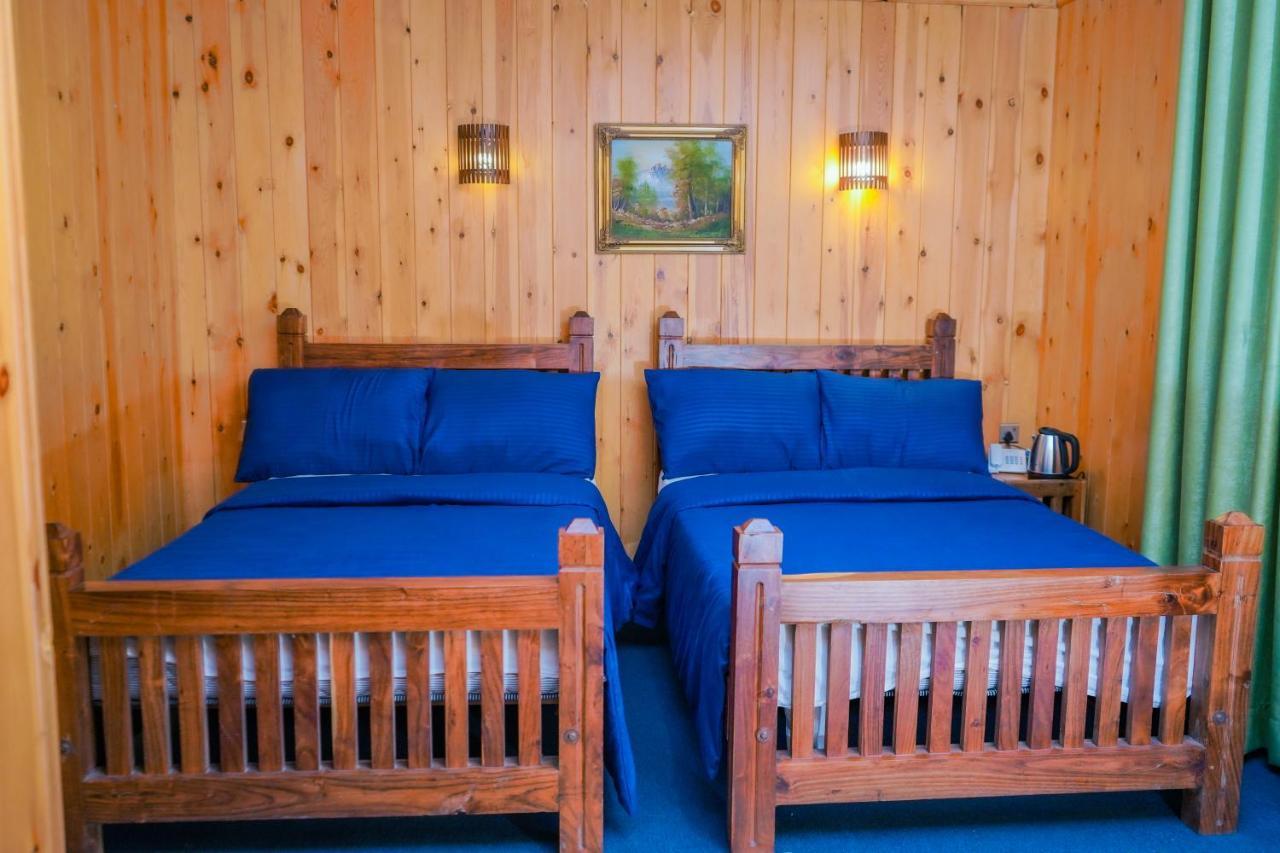 Blue Moon Residency Hotel นูวาราเอลิยา ภายนอก รูปภาพ