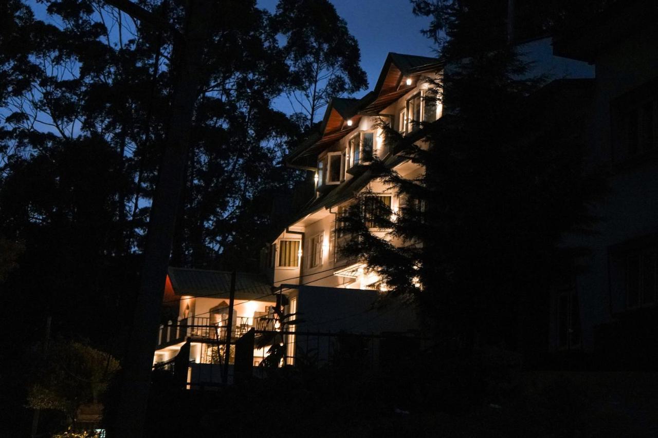 Blue Moon Residency Hotel นูวาราเอลิยา ภายนอก รูปภาพ