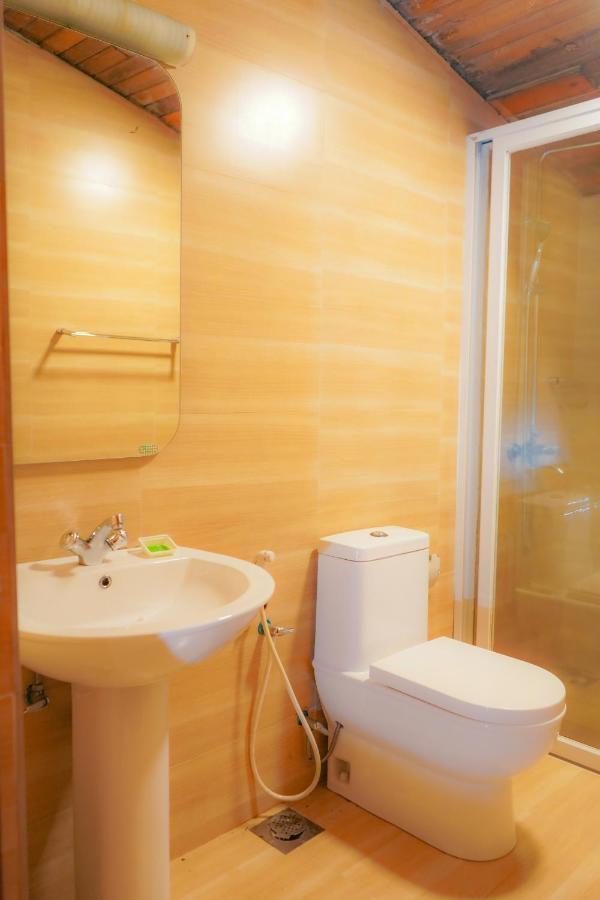 Blue Moon Residency Hotel นูวาราเอลิยา ภายนอก รูปภาพ