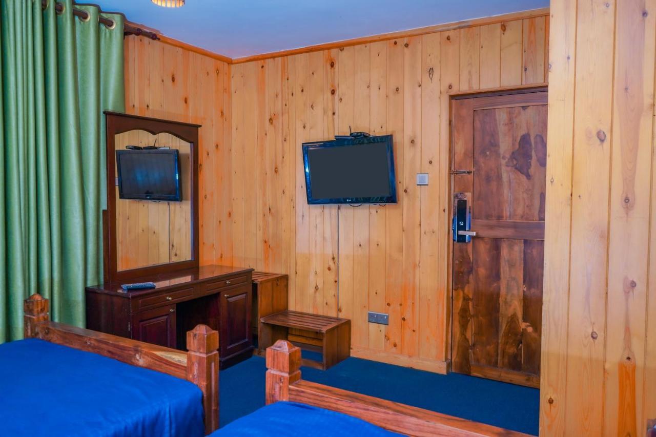 Blue Moon Residency Hotel นูวาราเอลิยา ภายนอก รูปภาพ