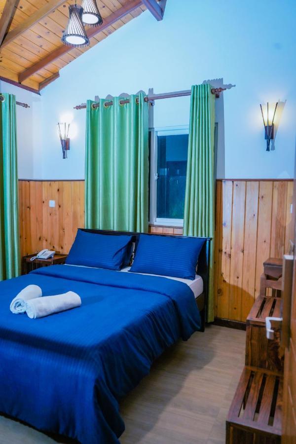 Blue Moon Residency Hotel นูวาราเอลิยา ภายนอก รูปภาพ