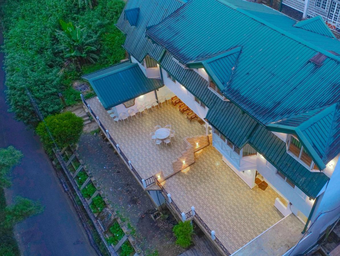 Blue Moon Residency Hotel นูวาราเอลิยา ภายนอก รูปภาพ