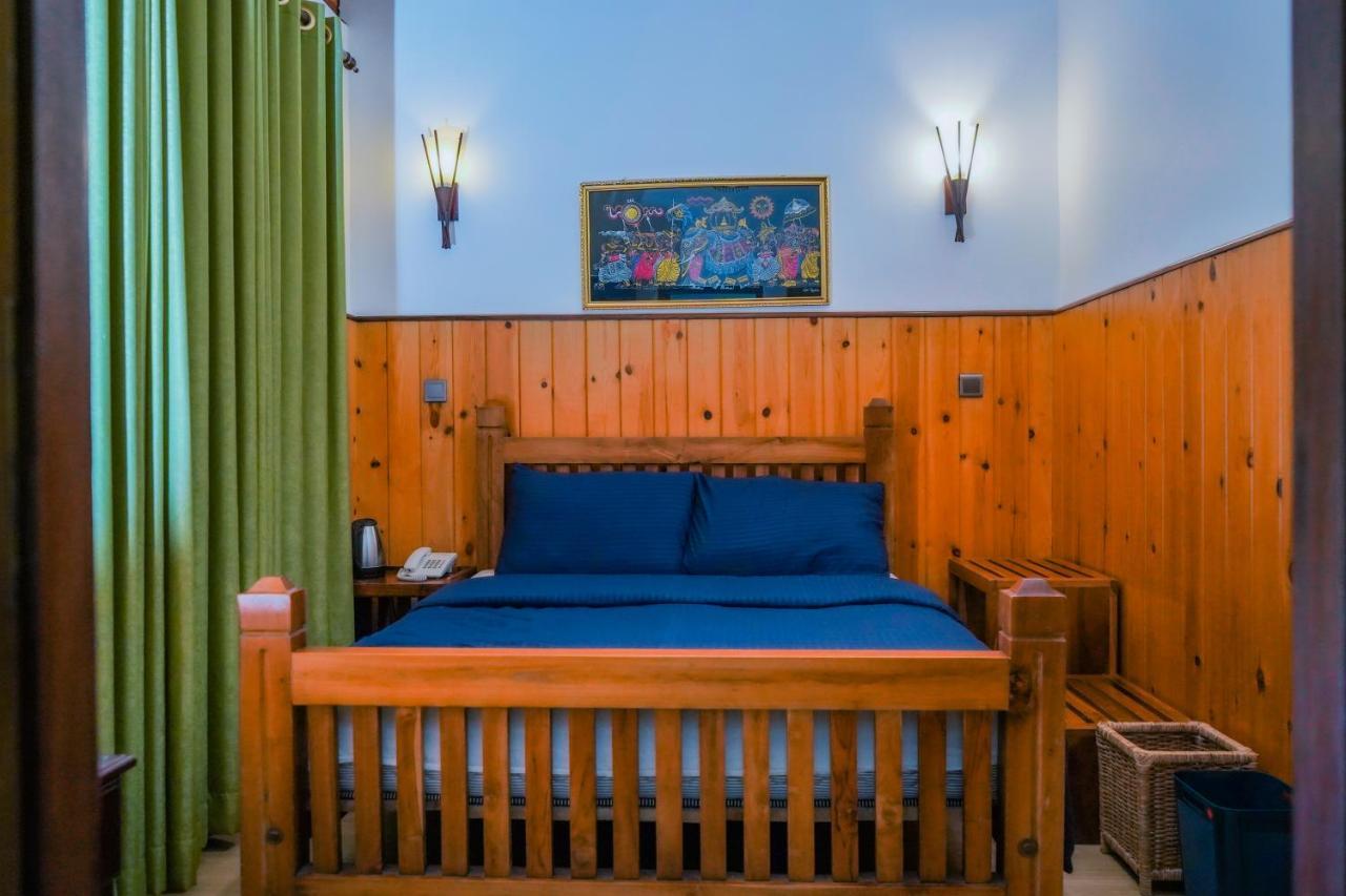 Blue Moon Residency Hotel นูวาราเอลิยา ภายนอก รูปภาพ